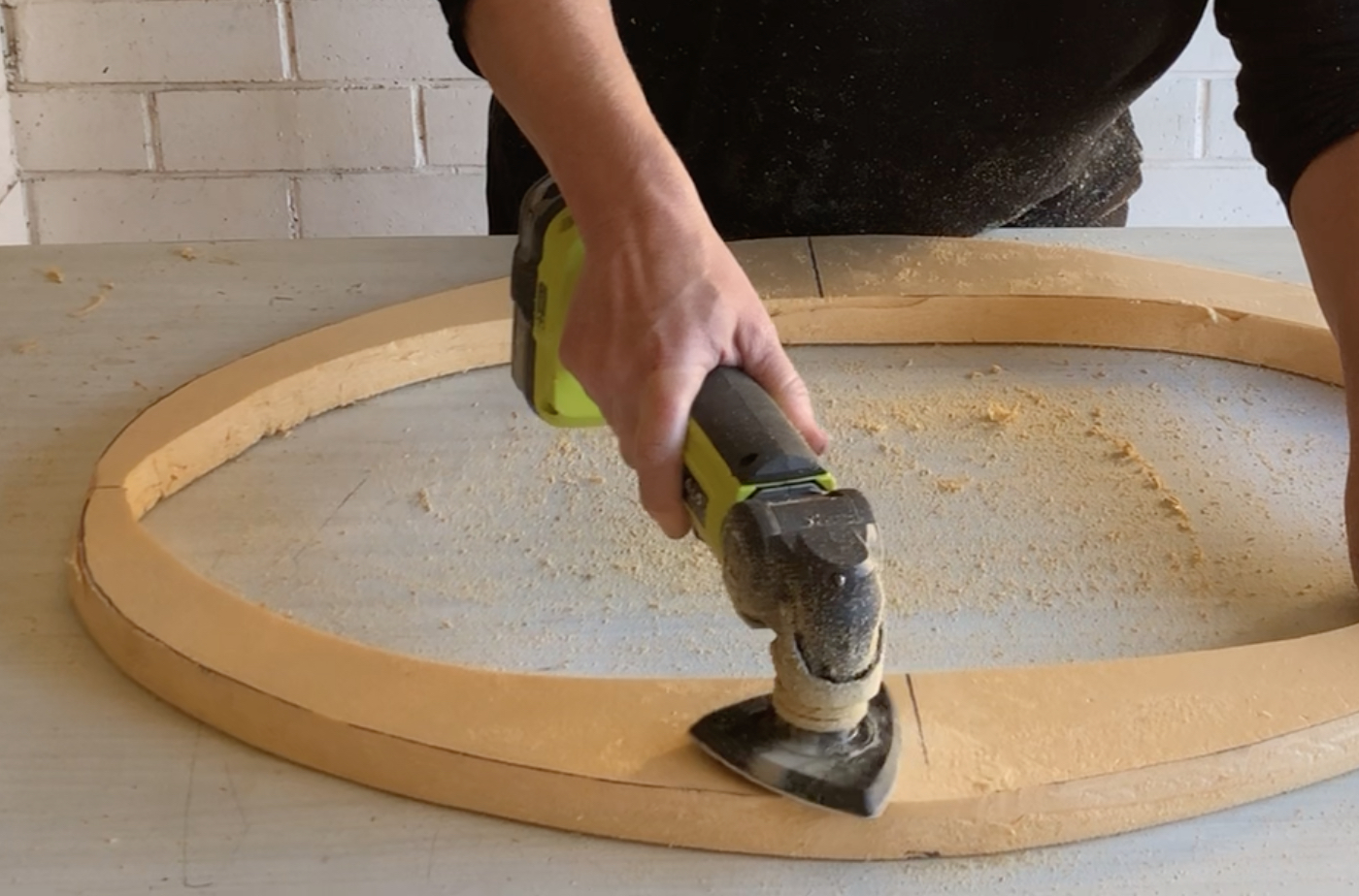 Smooth the frame using a Ryobi sander