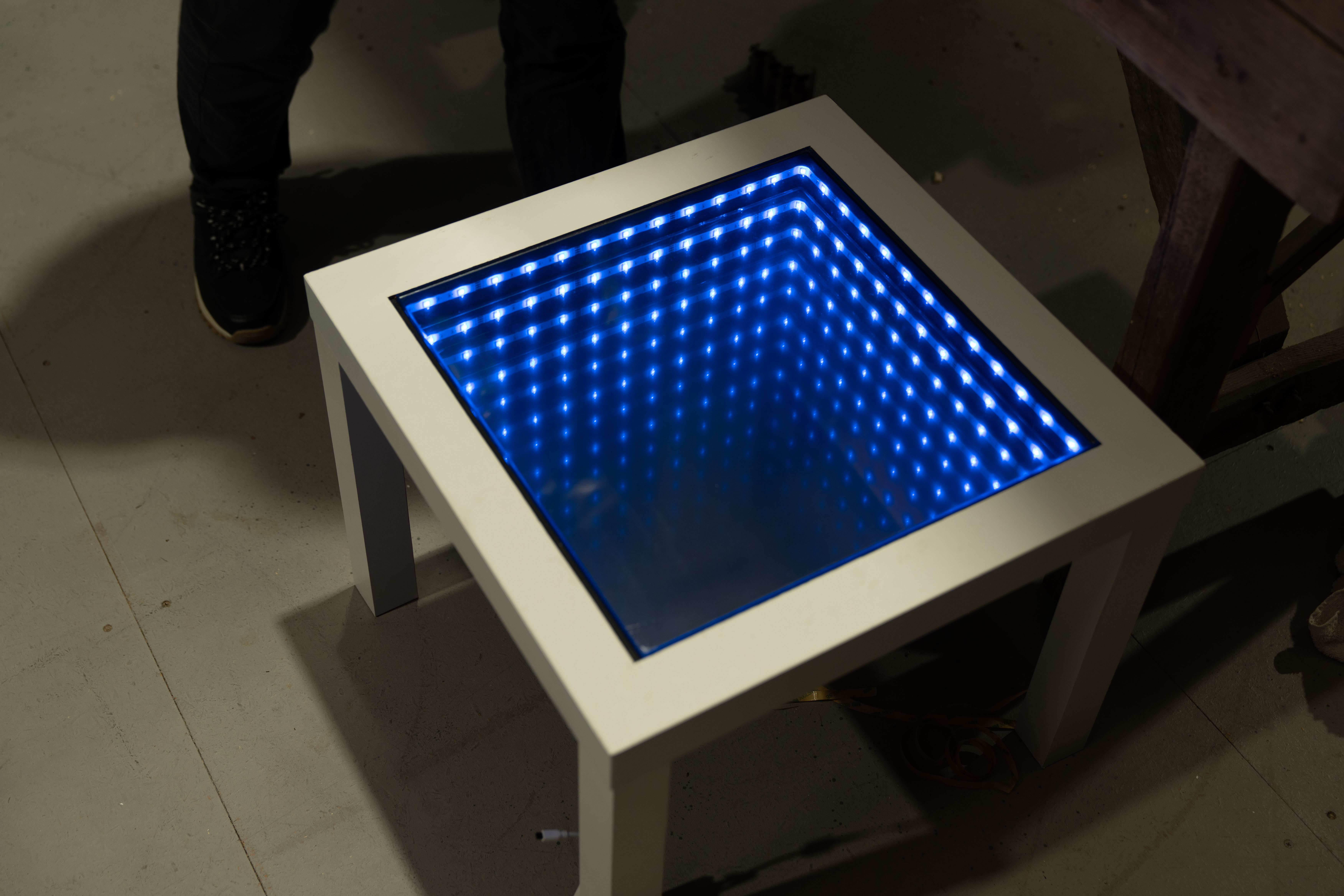 Infinity Table - blue